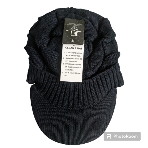 Beanie, Knitted, Fleece Hat. NWT. - Picture 4 of 7